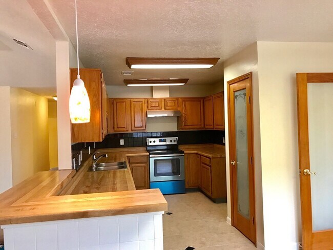 Foto del edificio - 2118 Endicott Ln
