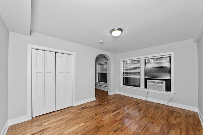 Foto del edificio - 1 bedroom in Chicago IL 60614