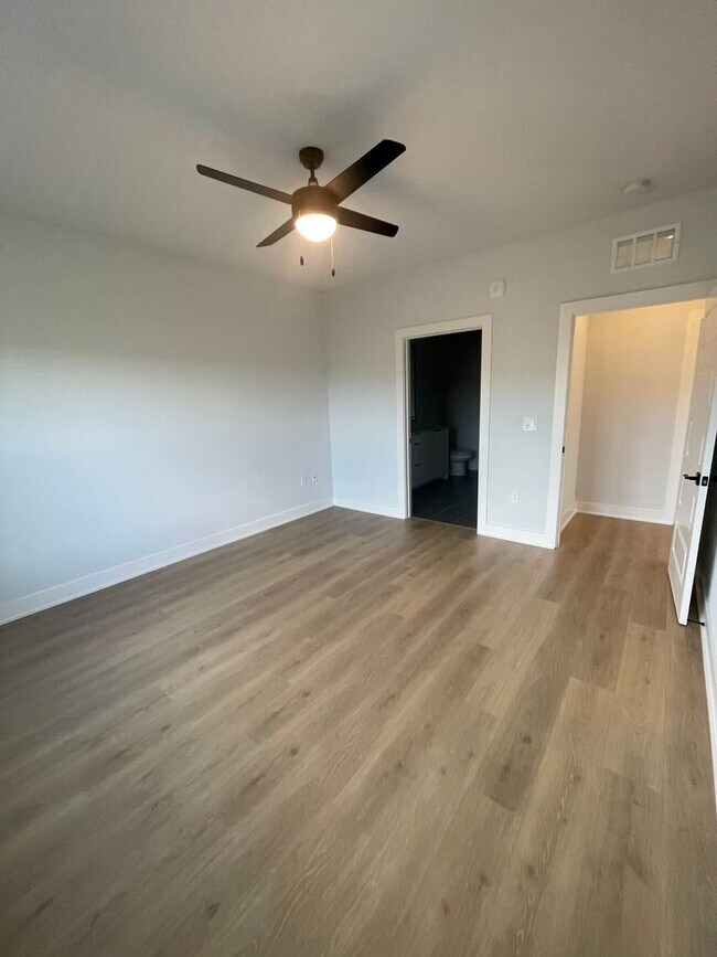 Foto del edificio - 2500 Longview St
