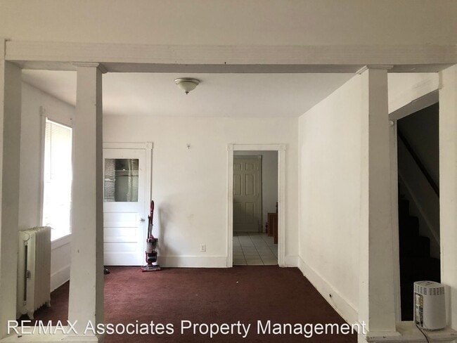 Foto del edificio - 3 br, 1 bath House - 32 Prospect Avenue