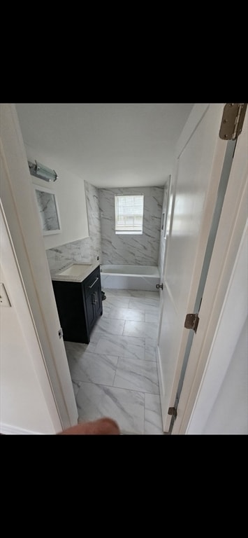 Building Photo - 670 Main St