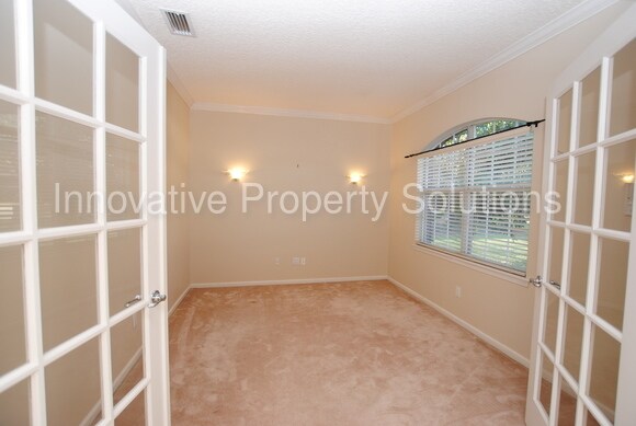 Building Photo - 125 Edgewater Branch Dr