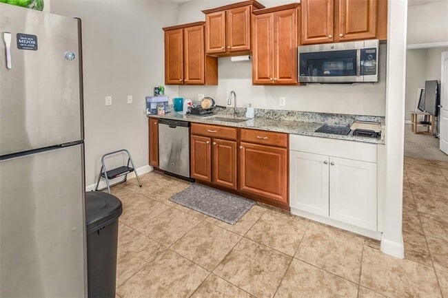 Building Photo - 1806 Thetford Cir