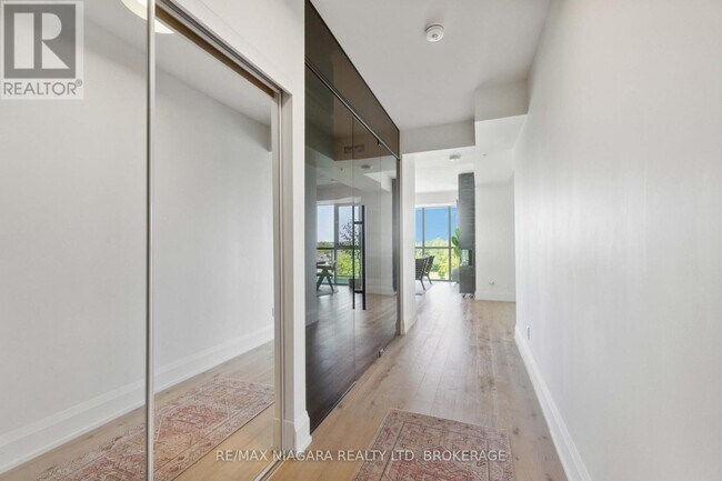 Building Photo - 7711 Green Vista Gate