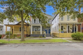Building Photo - 1007 E Park Ave
