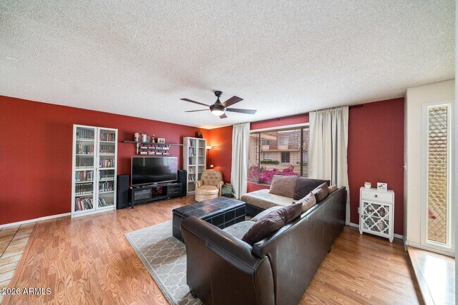 Foto del edificio - 1621 E Dunbar Dr