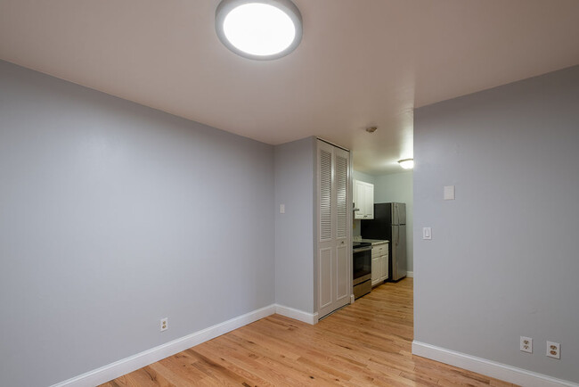 Foto del edificio - 408 Carpenter Ave