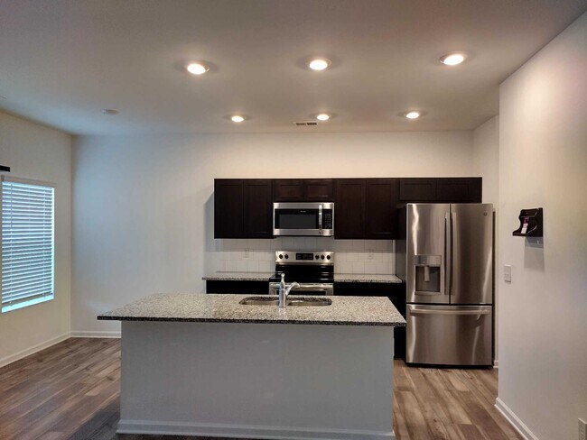 Foto del edificio - 1111 Lossie Ln