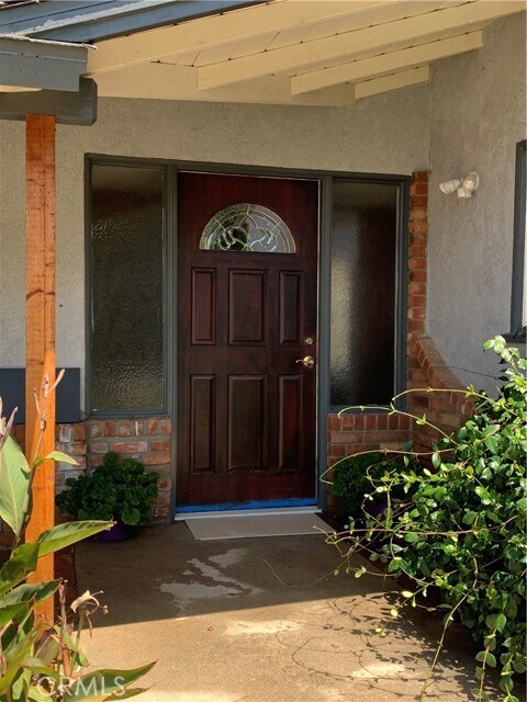 Foto del edificio - 35770 Oak Glen Rd
