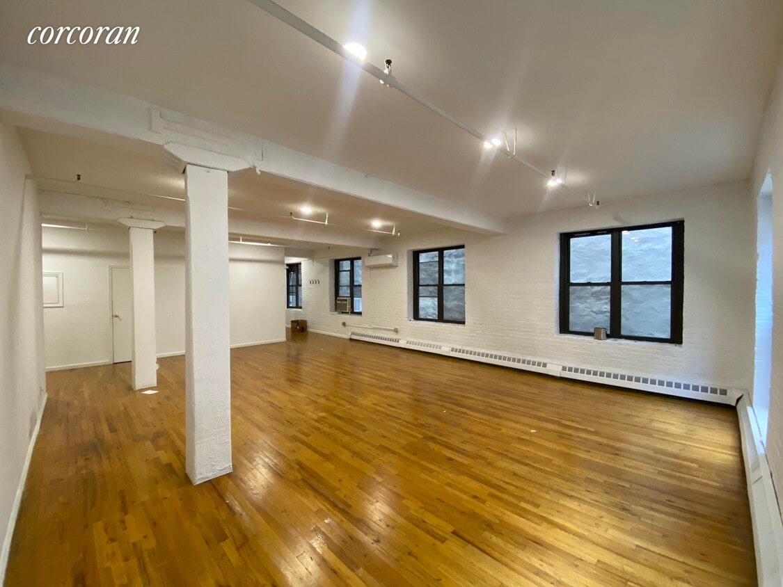 Building Photo - 163 Carlton Ave
