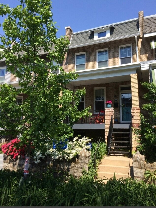 Primary Photo - 123 16th St NE