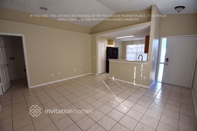 Building Photo - 352 Briar Bay Cir