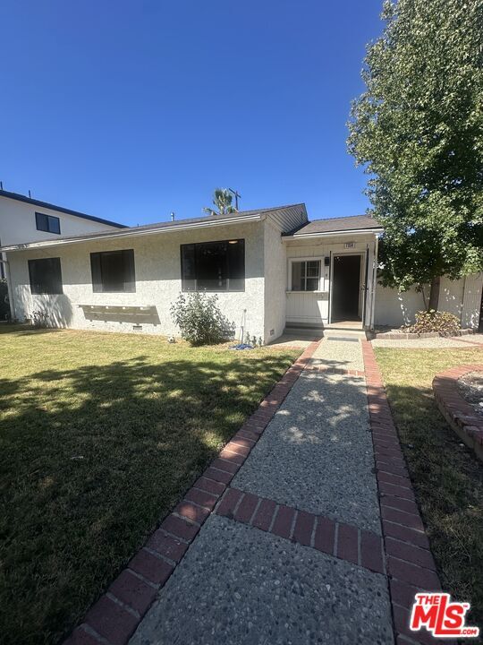 Building Photo - 7359 Amestoy Ave