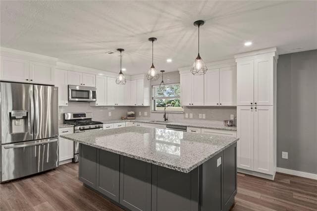 Building Photo - 2500 Wildwood Way