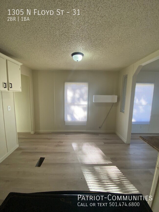 Foto del edificio - 1305 N Floyd St