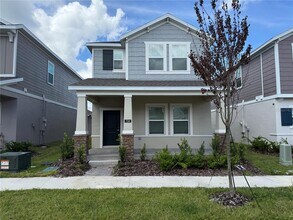 Building Photo - 734 Honeyrock St