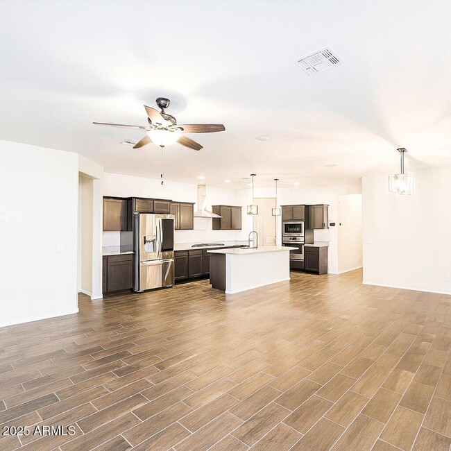 Building Photo - 17296 W Molly Ln