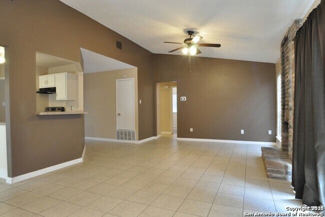 Foto del edificio - 3 Bedroom/2 Bath Ridge Creek Subdivision