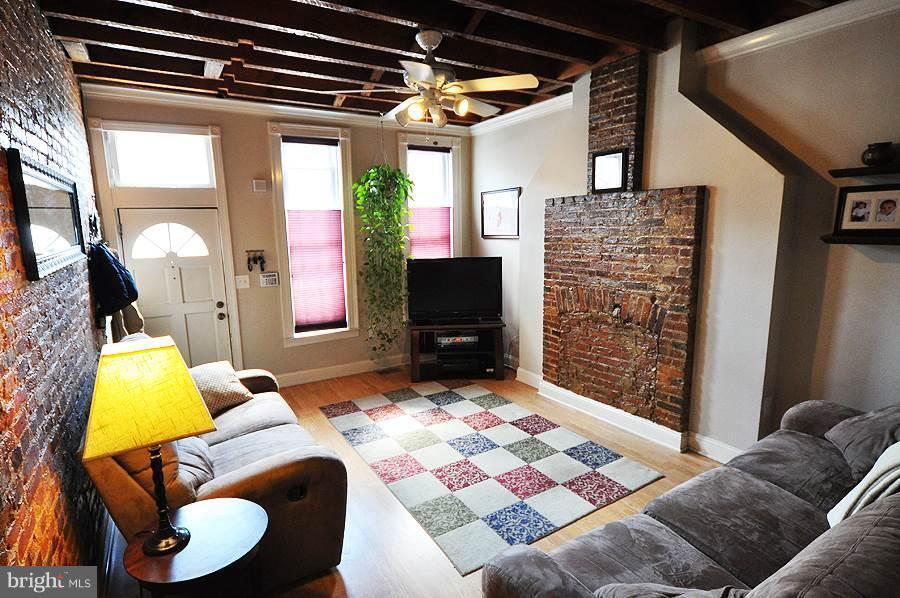 Foto principal - 1212 Washington Blvd