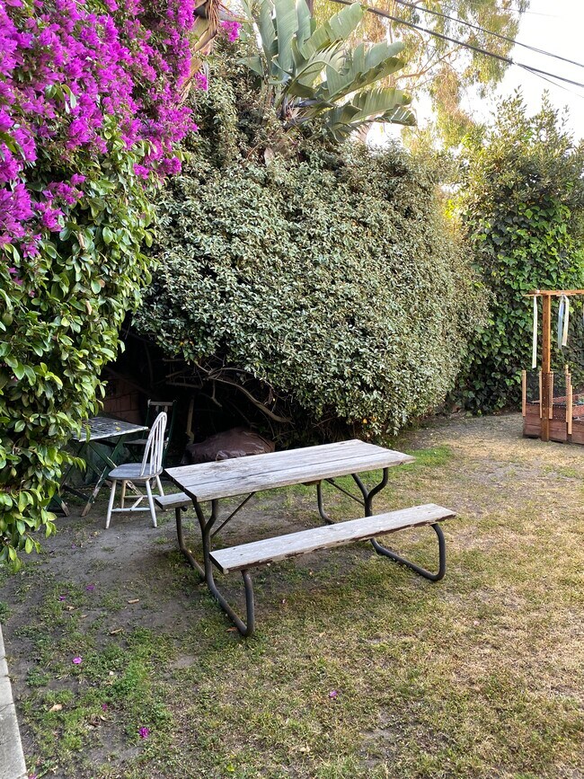 Patio trasero 3 - 1164 Garfield Ave