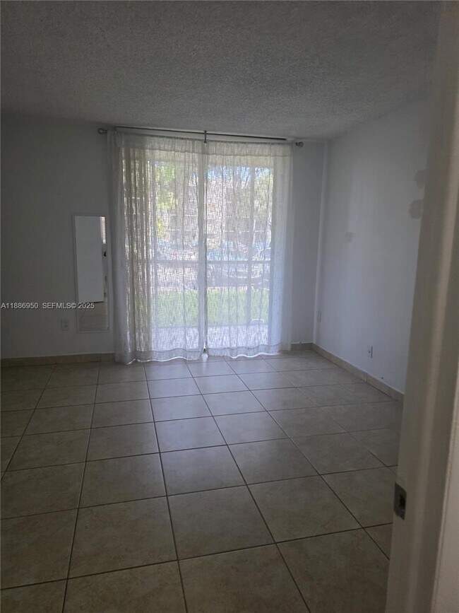 Foto del edificio - 8420 SW 133rd Avenue Rd