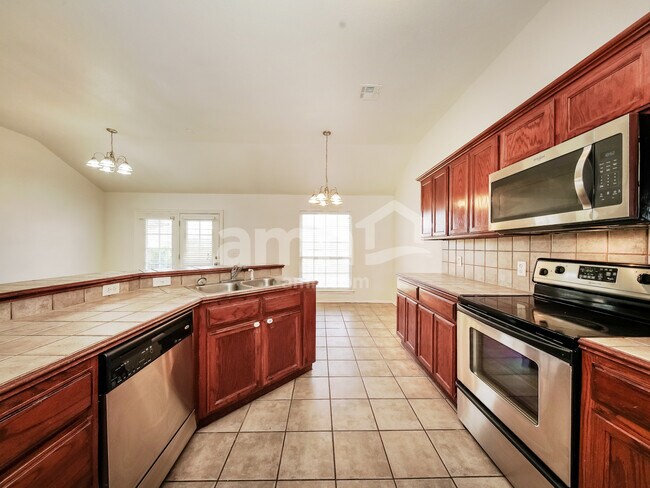 Foto del edificio - 4129 Queens Dr