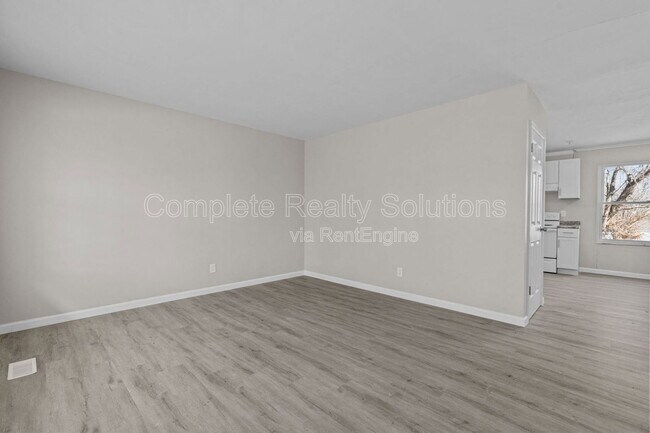 Foto del edificio - 10432 Royal Dr