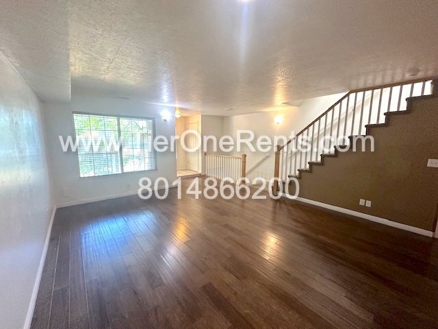 Building Photo - NO DEPOSIT option available for qualified ...