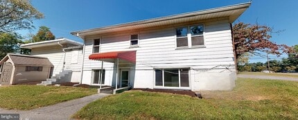 Building Photo - 10879 Clarksville Pike