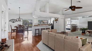 Building Photo - 260 Coronado Dr