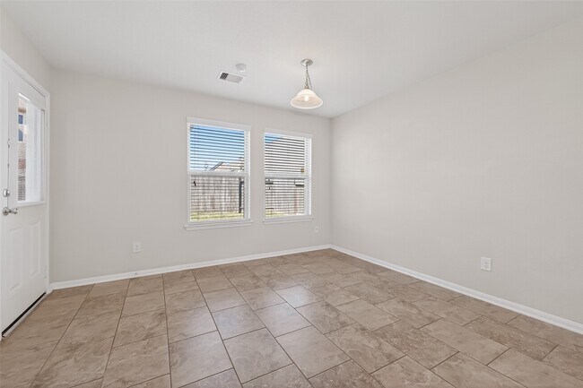 Foto del edificio - 3327 Tall Sycamore Trail