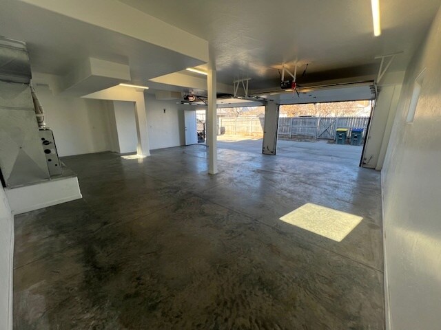 Foto del edificio - 1336 White Ave