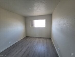 Building Photo - 3749 Ponderosa St