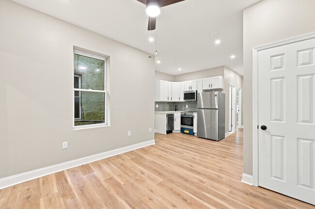 Building Photo - 872 N 46th St