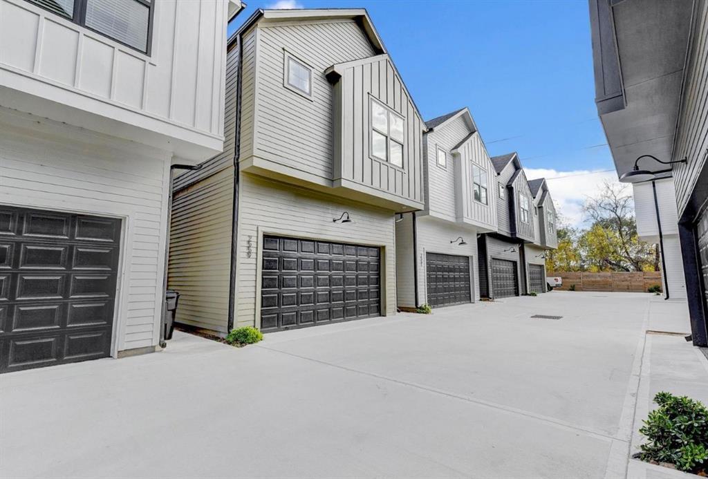 Foto principal - 2710 Oakwood Crst Ln