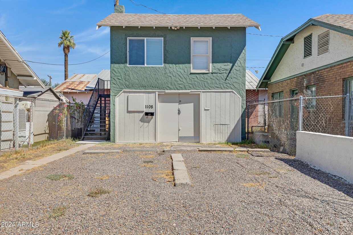 Primary Photo - 1108 E Portland St