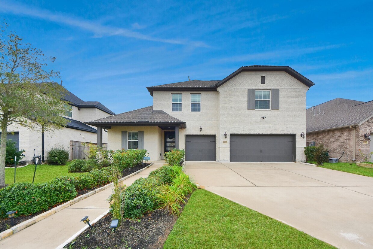 Foto principal - 10018 Knollwood Ln