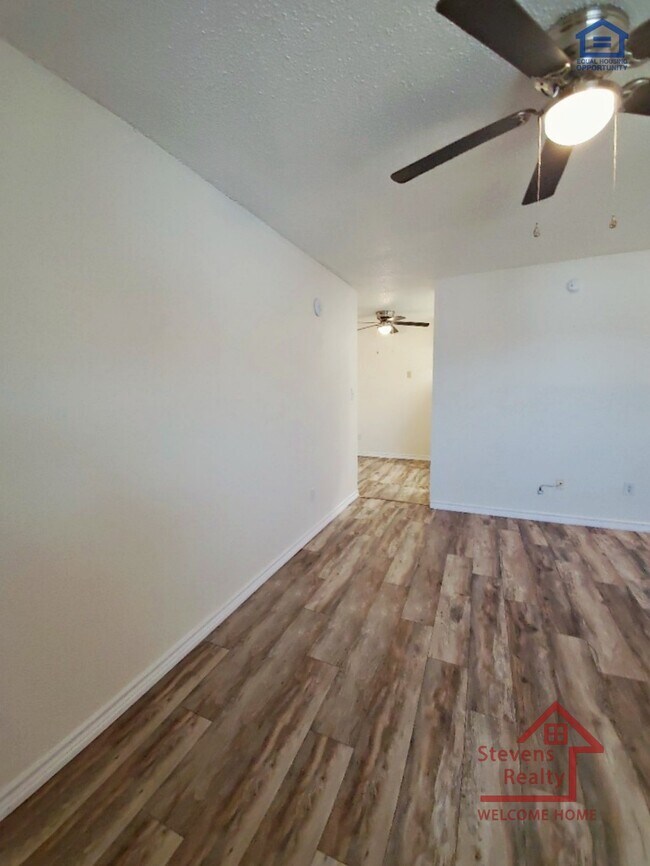 Foto del edificio - 2110 NW Lindy Ave
