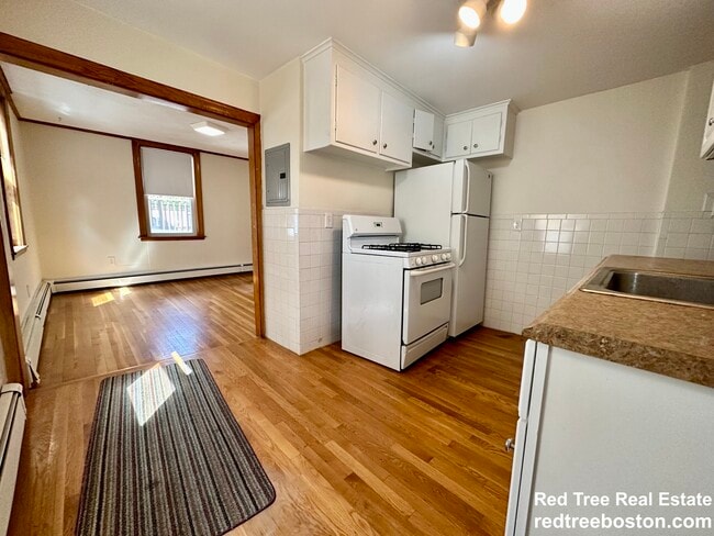 Foto del edificio - 37 Cottage St