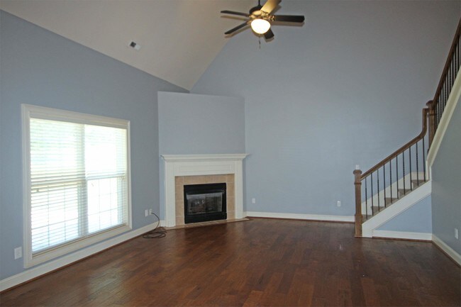 Building Photo - 128 Shore Heights Dr