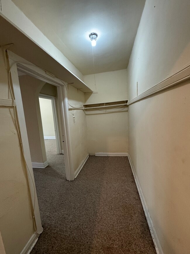 Building Photo - 4828 N Damen Ave