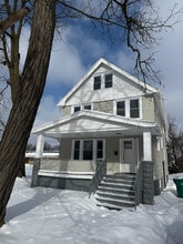 Building Photo - 17421 Broadway Ave