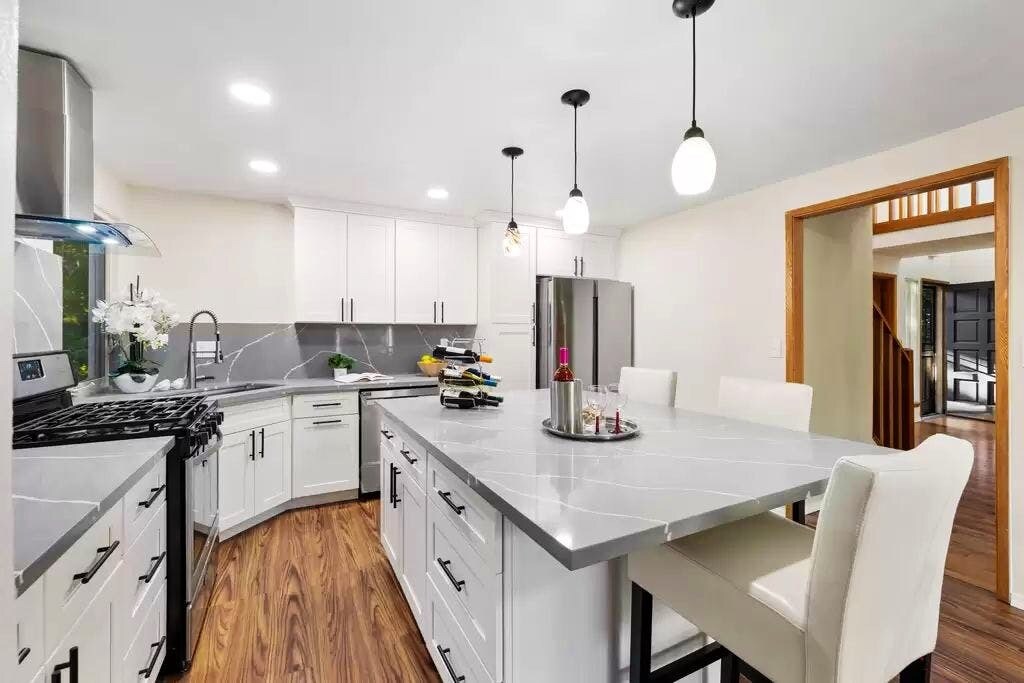 Foto principal - 14124 Phinney Ave N
