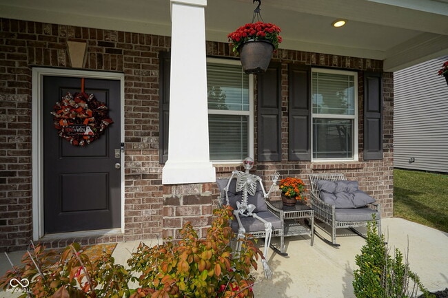 Building Photo - 6810 Birmingham Ave