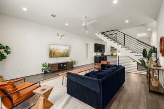 Building Photo - 5830 Winsome Ln