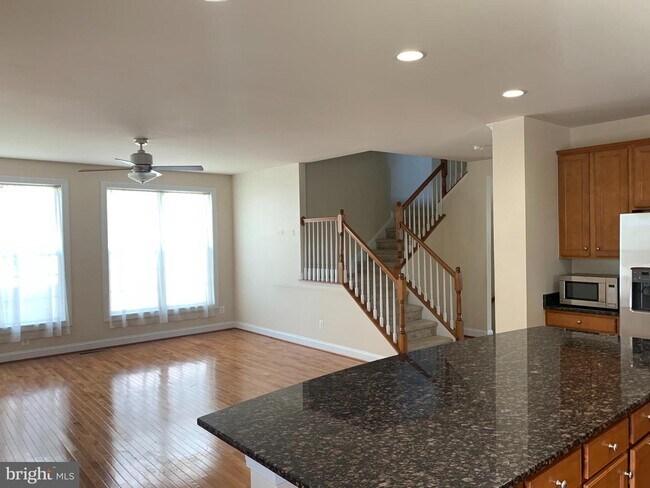Foto del edificio - 42689 Ashburn Tillett Dr