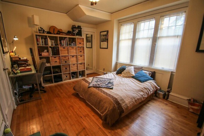 Foto del edificio - 2762 N Murray Ave