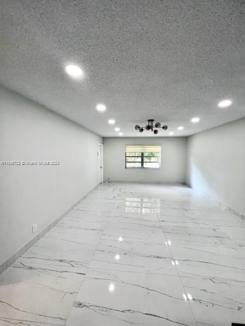 Building Photo - 5140 SW 40th Ave