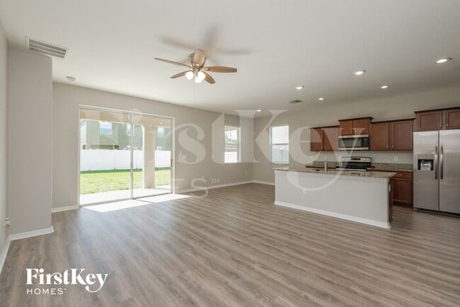 Building Photo - 10833 Kirkwall Port Dr