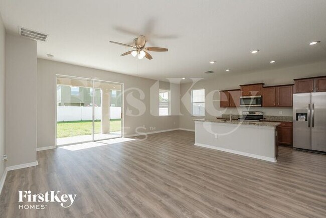 Foto del edificio - 10833 Kirkwall Port Dr